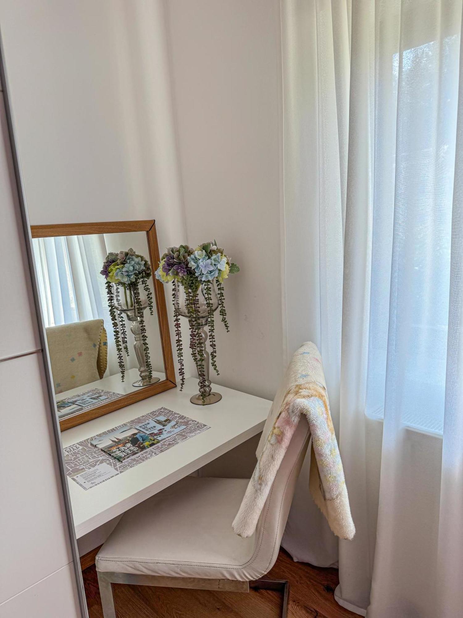 Apartman Mibel Zagreb Exterior foto
